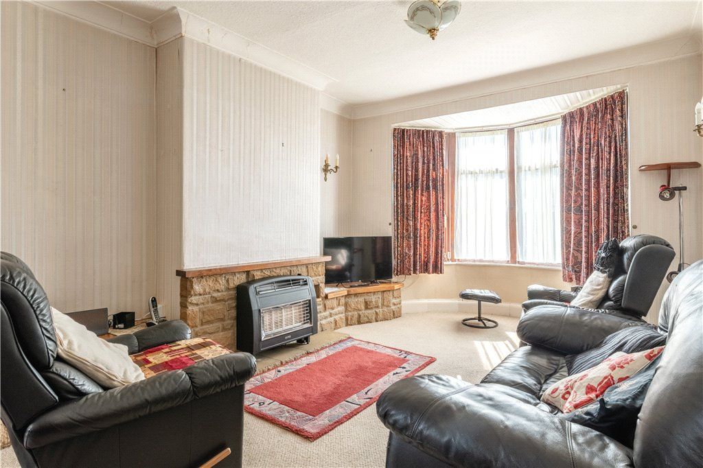 Property photo 3 of 17 Living Area