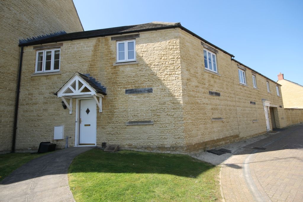 Property photo 1 of 6 External