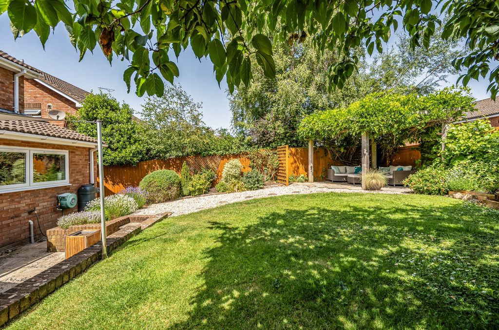 Property photo 2 of 24 2 - 1479901-6-6A3Abd7...