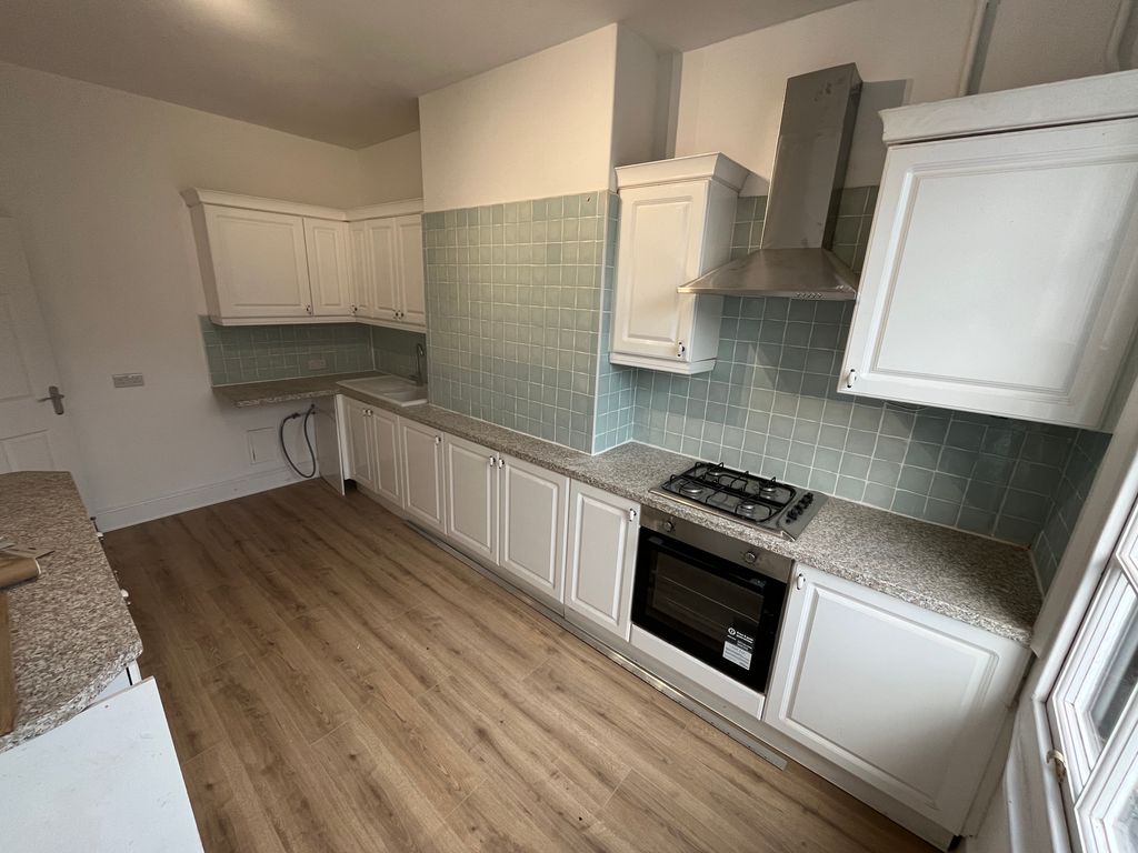 Property photo 3 of 16 Img_9042