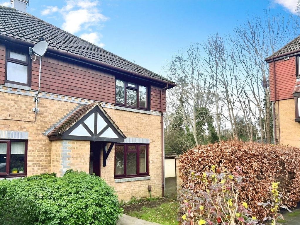 Property photo 1 of 7 External