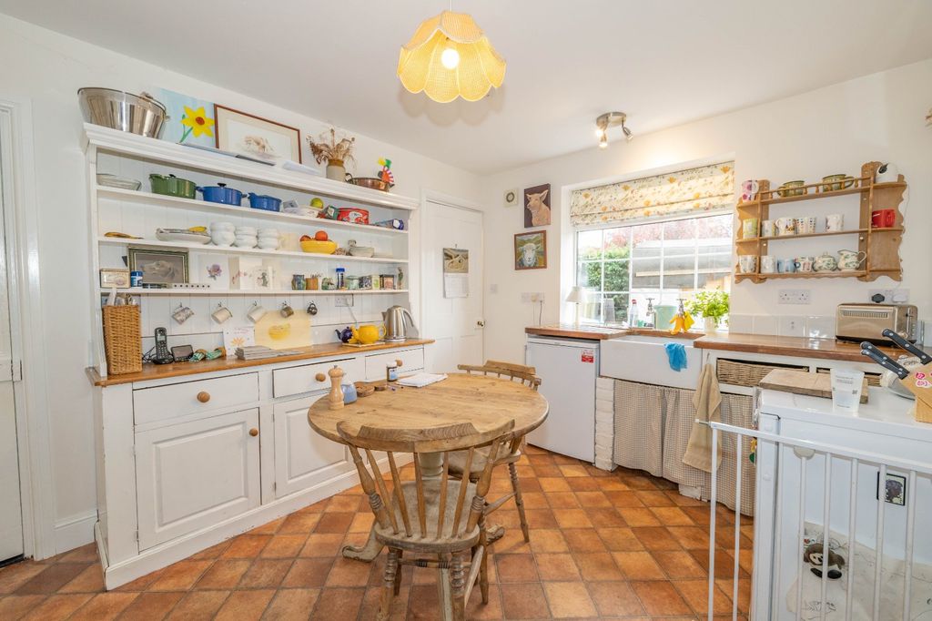 Property photo 3 of 19 Picture 3