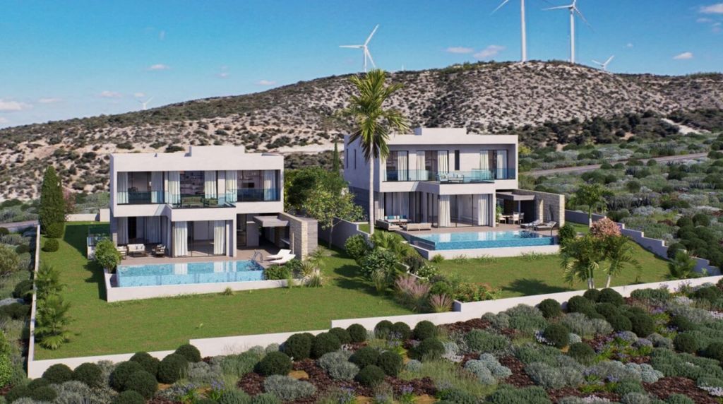 Property photo 2 of 8