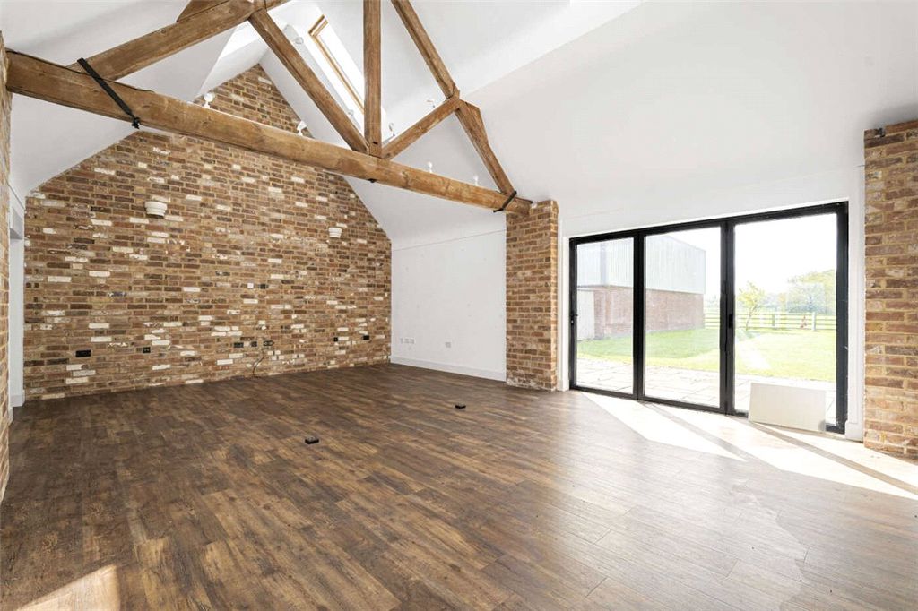 Property photo 2 of 49 Picture No. 02