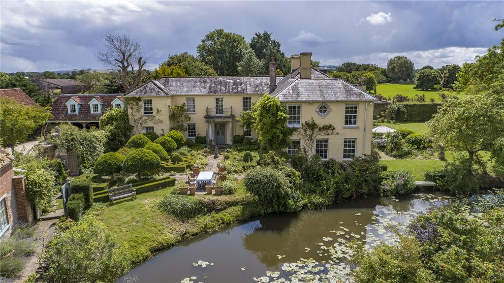 Property photo 2 of 26 Lyddon House