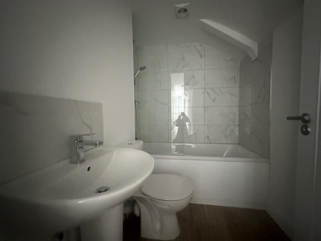 Property photo 1 of 8 Bathroom.Jpg