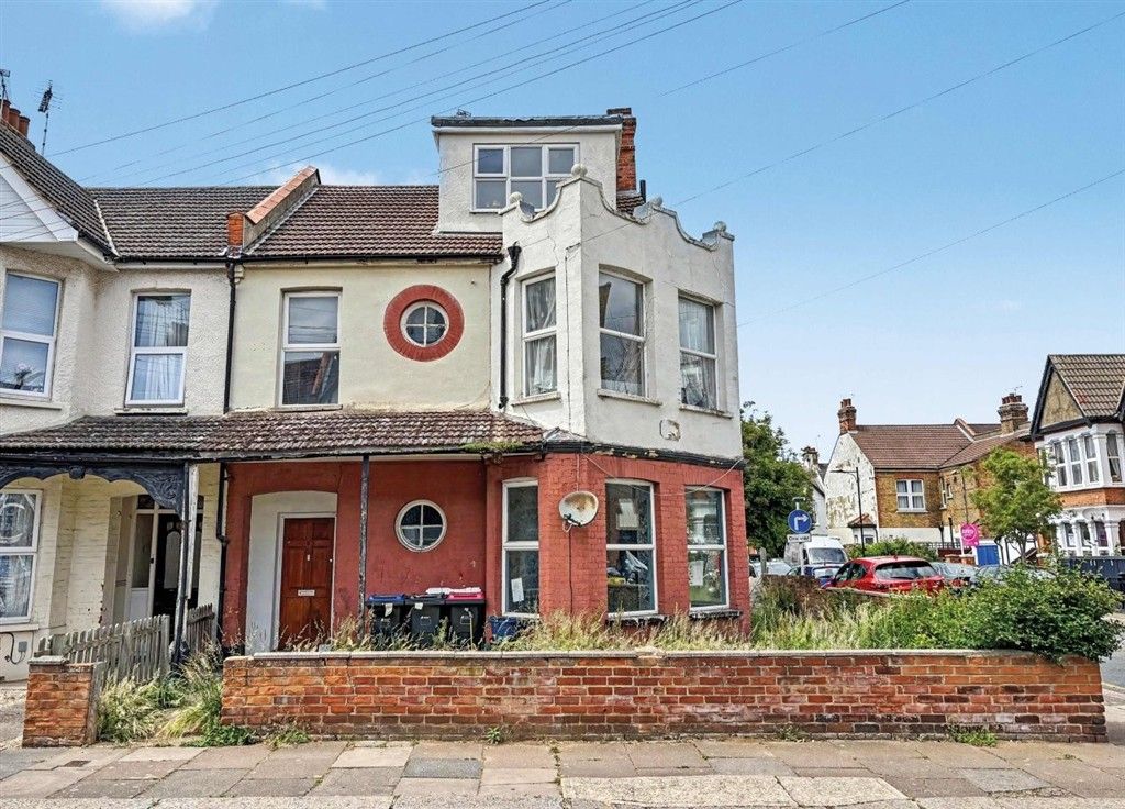Property photo 1 of 12