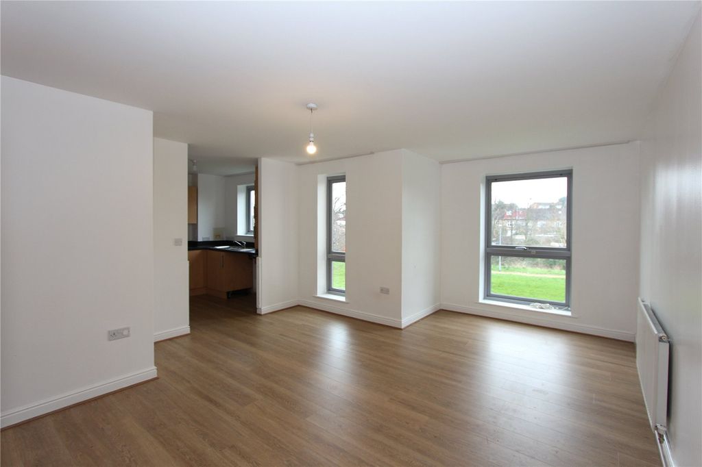 Property photo 2 of 10 Picture No. 02