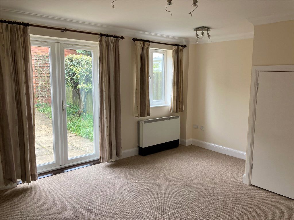 Property photo 2 of 12 Picture No. 14