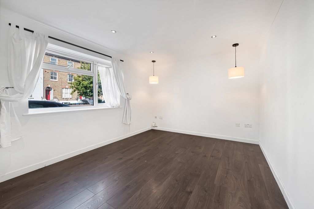 Property photo 2 of 14 Reception Room