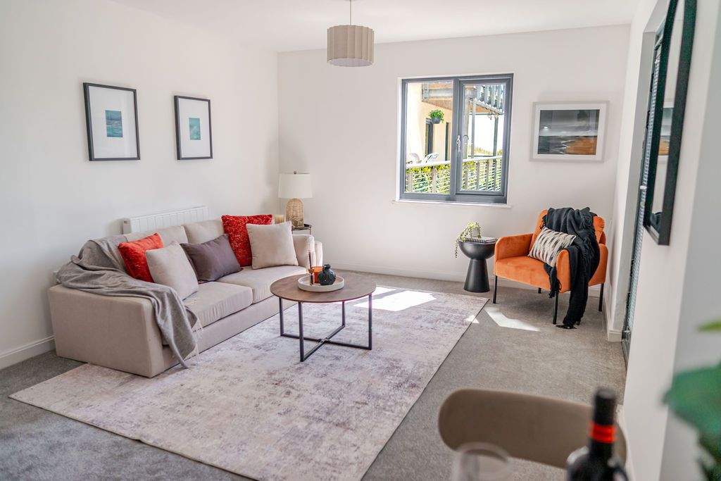 Property photo 2 of 18 Gallery