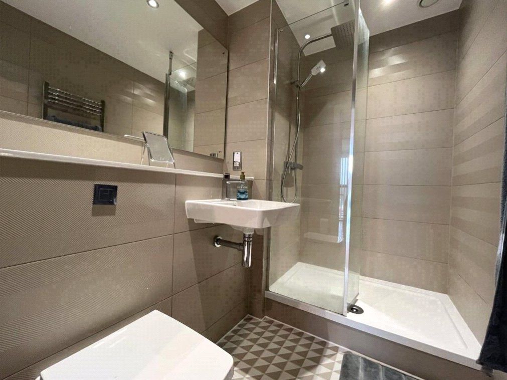 Property photo 3 of 6 Picture No. 02