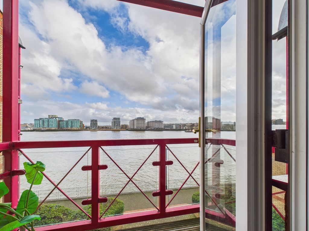 Property photo 1 of 10 Photo 11