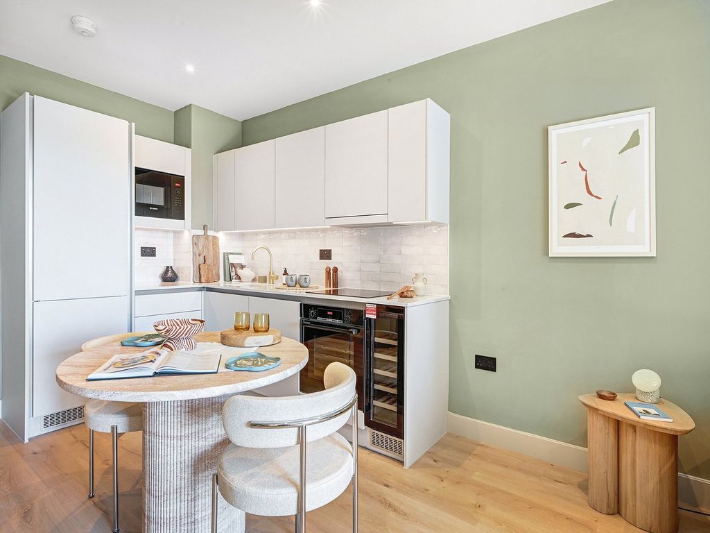 Property photo 3 of 16 Picture No. 11