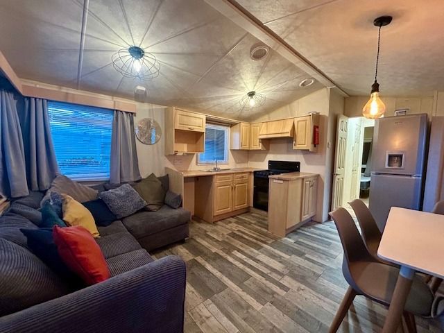 Property photo 3 of 8 Willerby Vacation At Six Arches Country Park