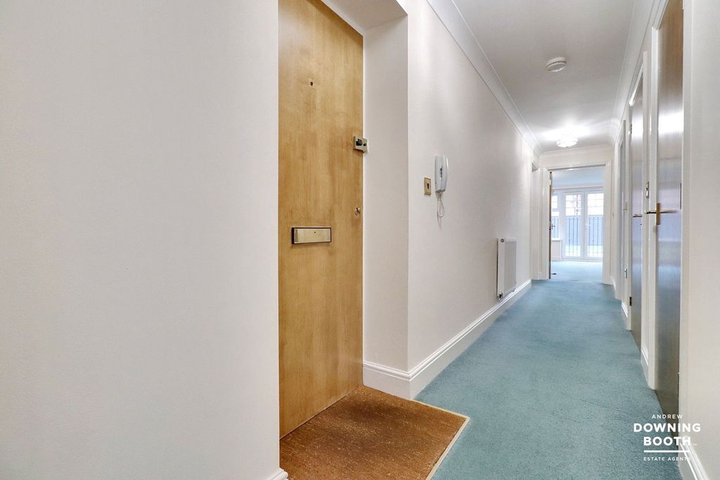 Property photo 3 of 21