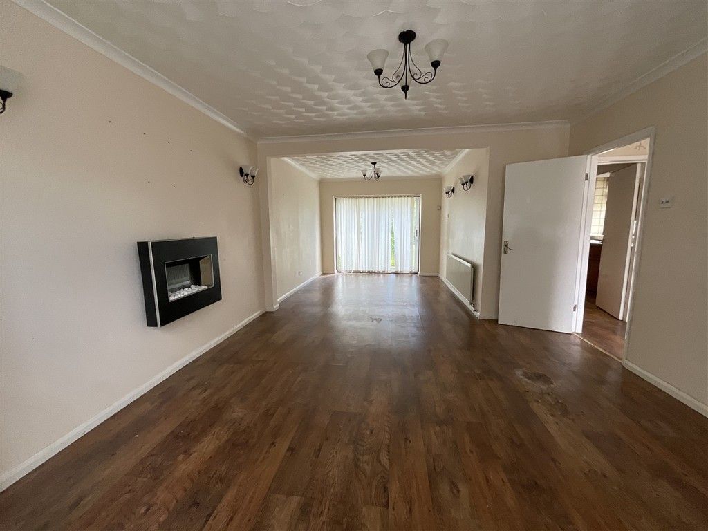 Property photo 2 of 7 Lounge