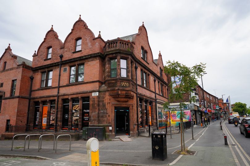 Property photo 2 of 8