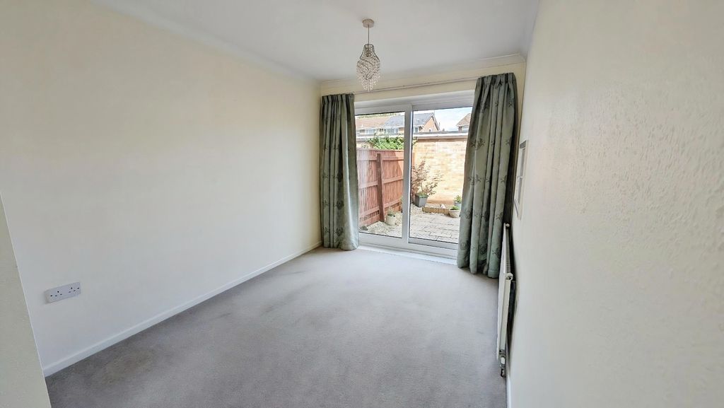 Property photo 3 of 16 Pbox-Img.Jpg