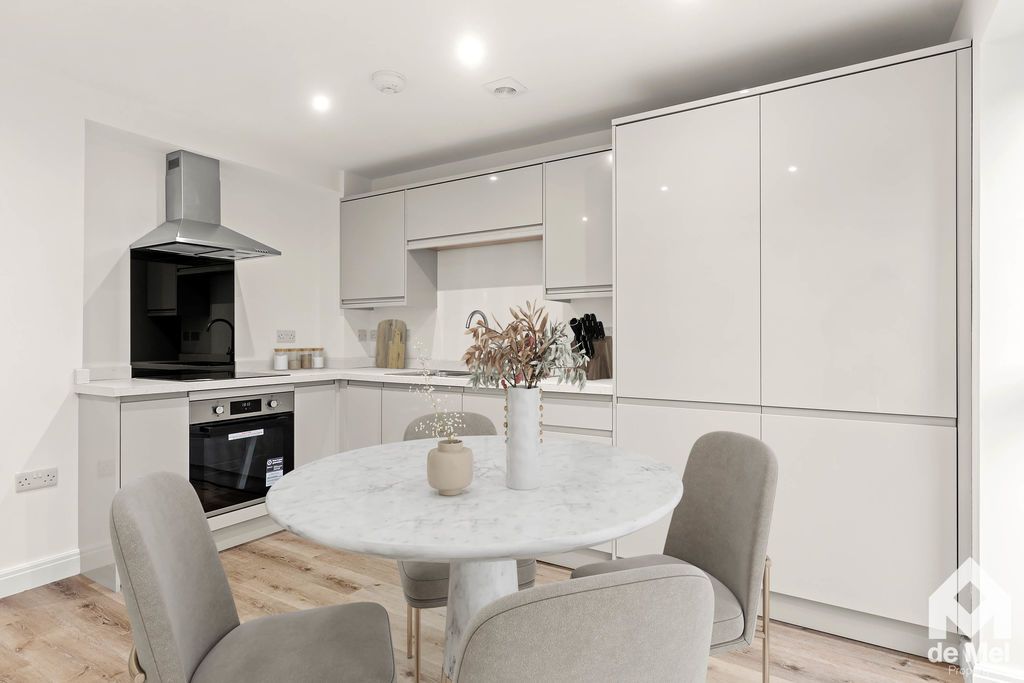 Property photo 1 of 11 Photo 17