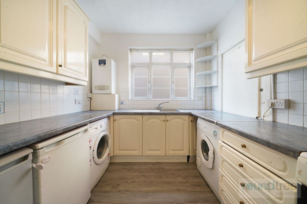 Property photo 1 of 14 (Main)