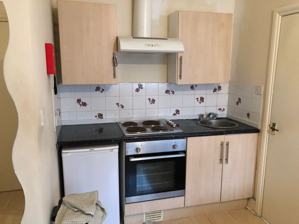 Property photo 1 of 6