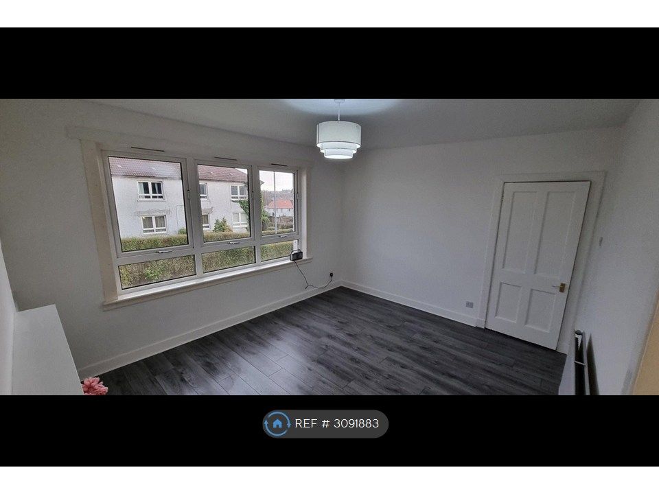 Property photo 3 of 14 Living Room