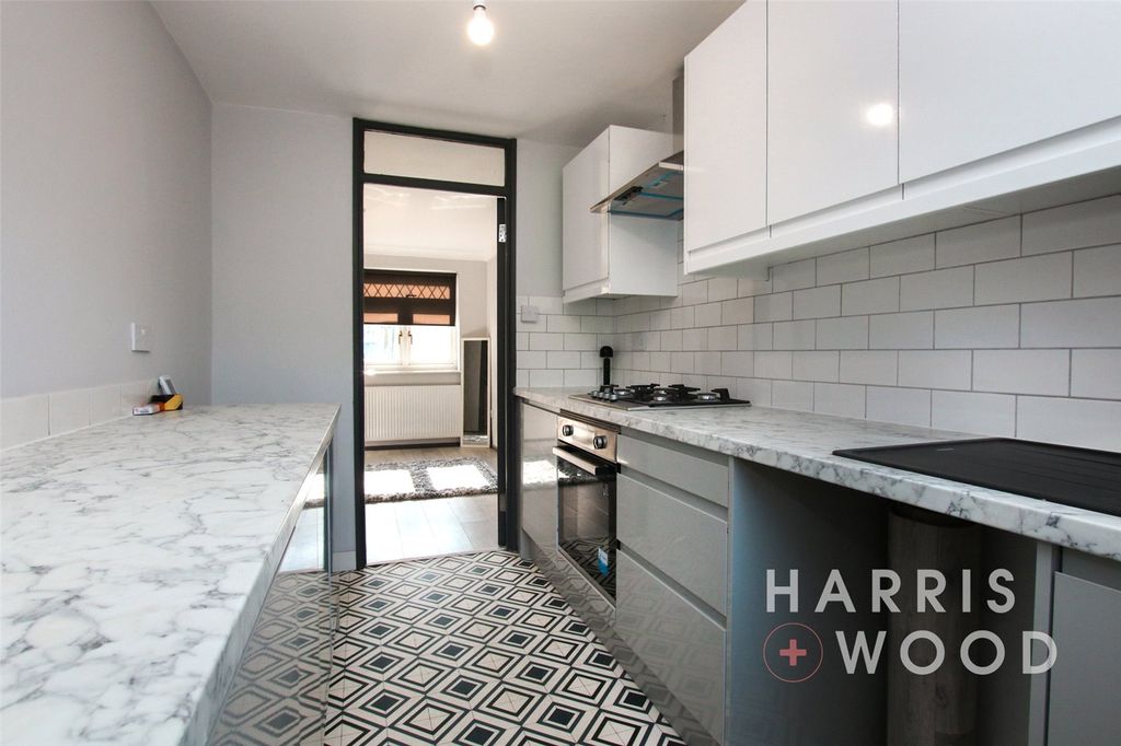 Property photo 2 of 15 Picture No. 10