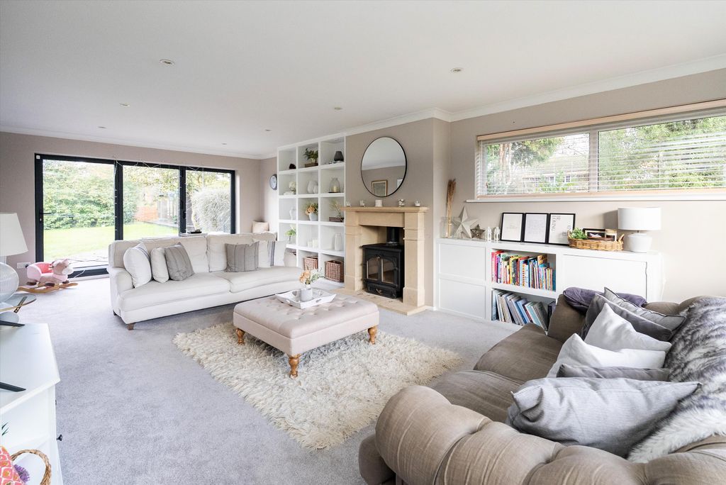 Property photo 3 of 26 Image