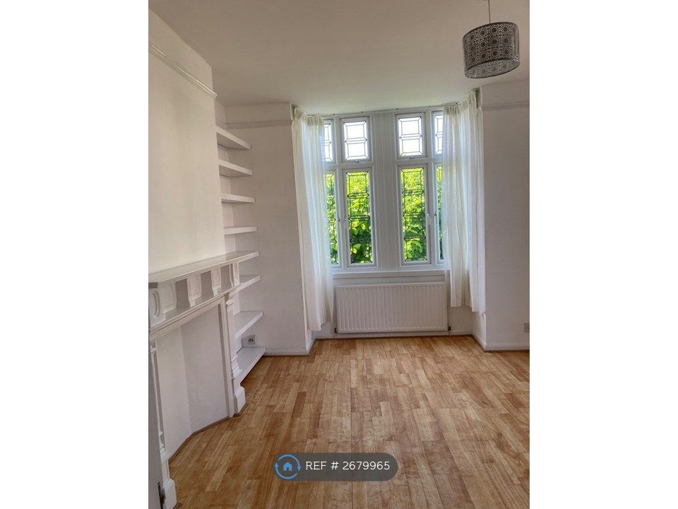 Property photo 2 of 9 Living Room