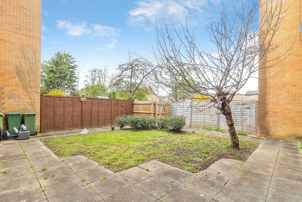 Property photo 1 of 19 Pbox-Img.Jpg