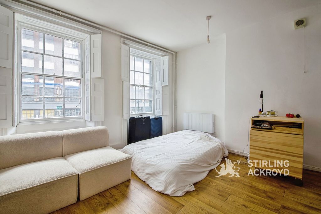 Property photo 1 of 16 Pbox-Img.Jpg