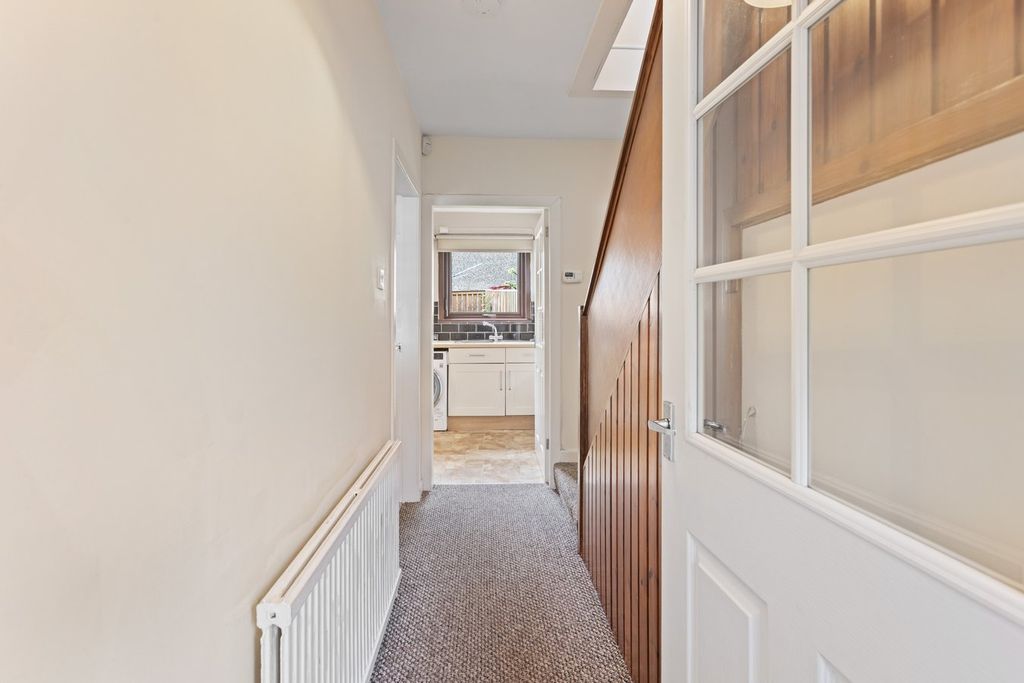 Property photo 3 of 30