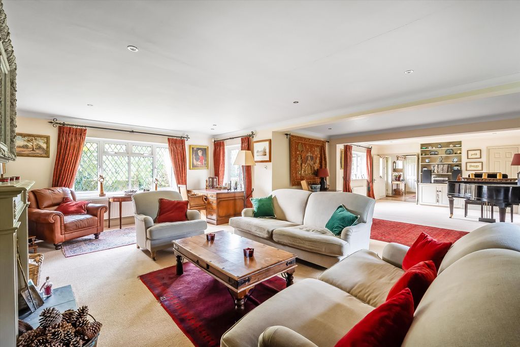 Property photo 2 of 35 Image