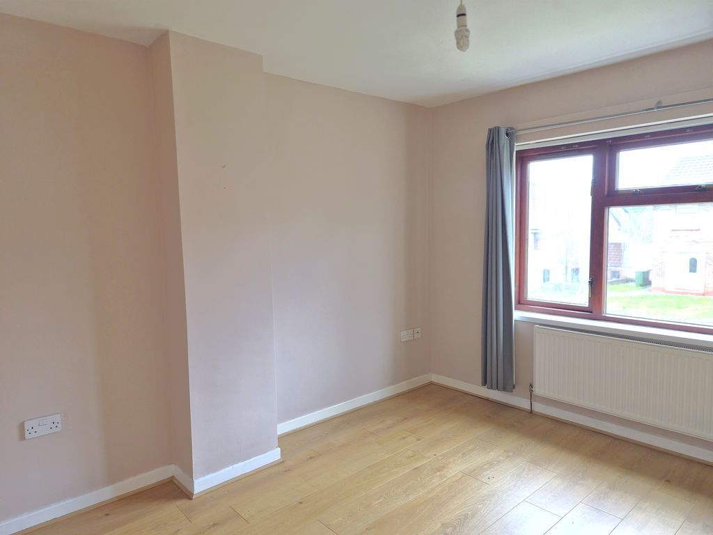 Property photo 3 of 11 Photo 6