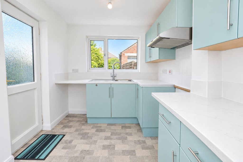Property photo 2 of 16 Kitchen/Diner
