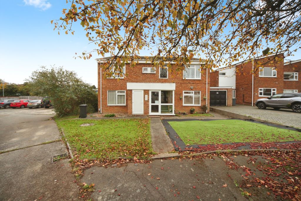 Property photo 2 of 20