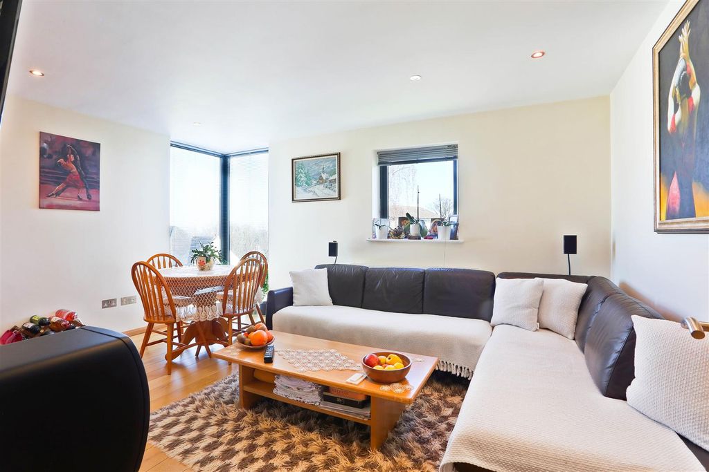 Property photo 2 of 15 1427238890 -  15.Jpg