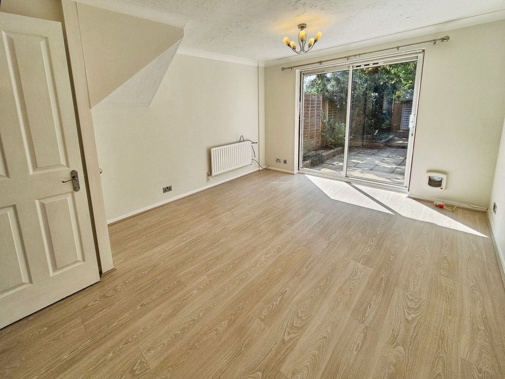 Property photo 3 of 10 Lounge/Dining Room
