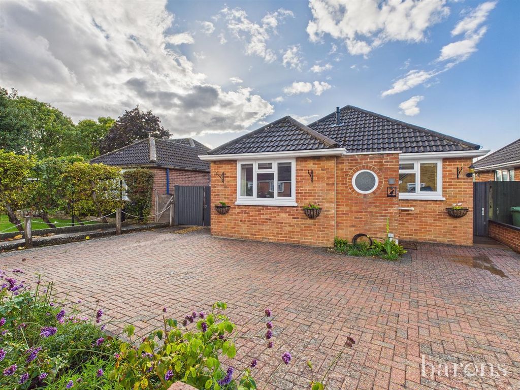 Property photo 1 of 17 Cam05500G0-Pr0067-Still008.Jpg