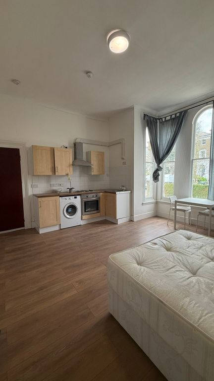 Property photo 3 of 5