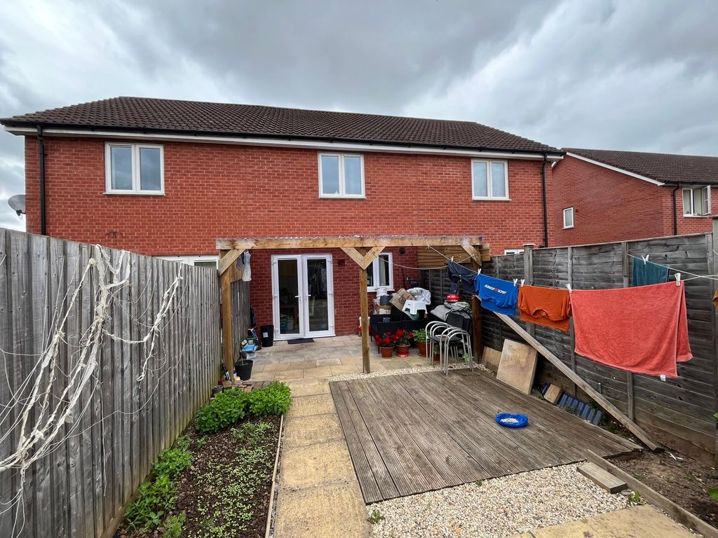 Property photo 2 of 12