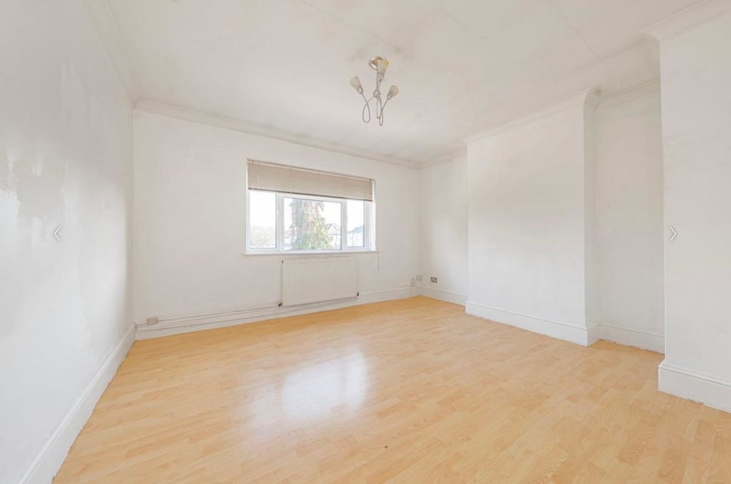 Property photo 3 of 14 Photo 1