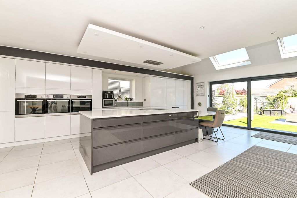 Property photo 3 of 25 3.Jpg