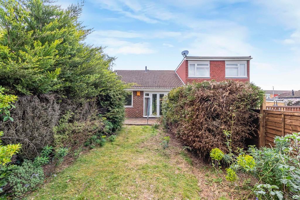 Property photo 3 of 16 Photo 17