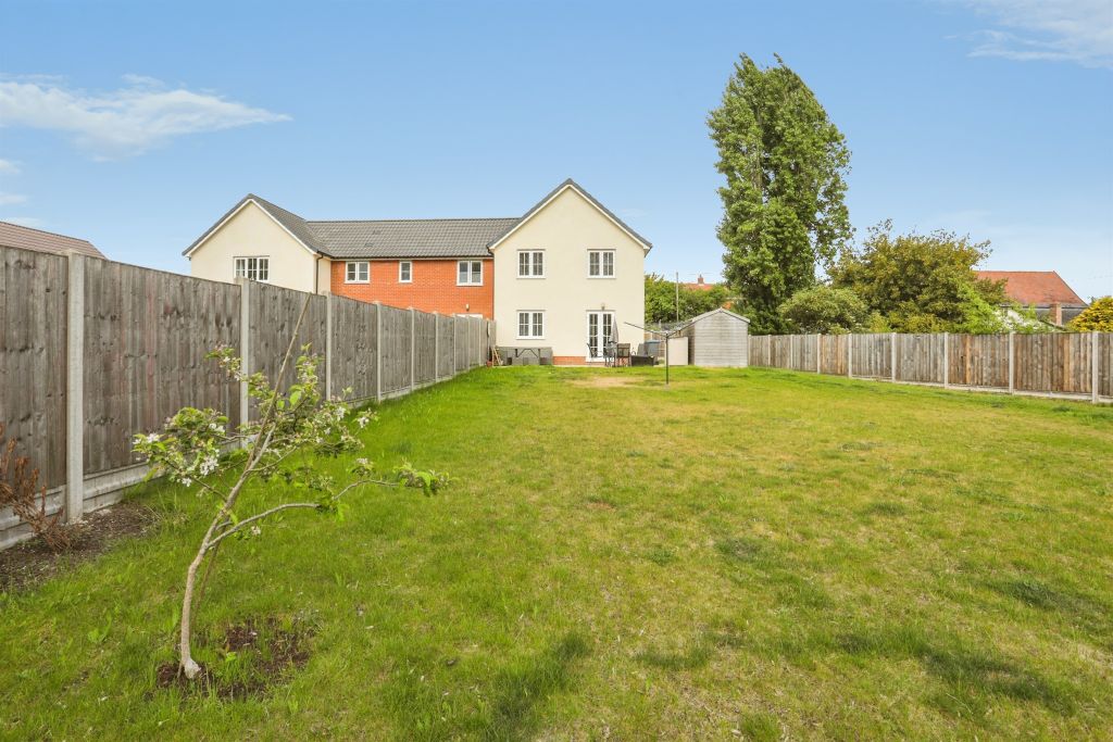 Property photo 2 of 19