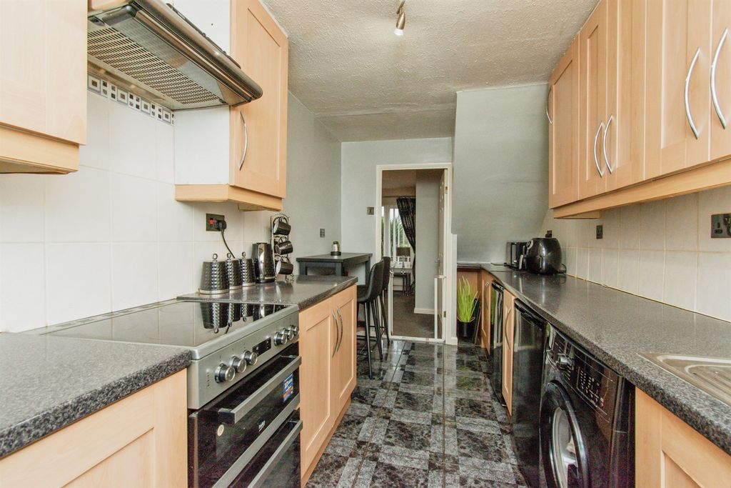 Property photo 2 of 15