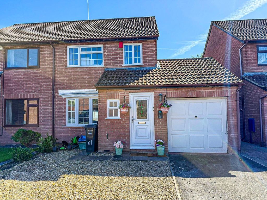 Property photo 1 of 11 5017250