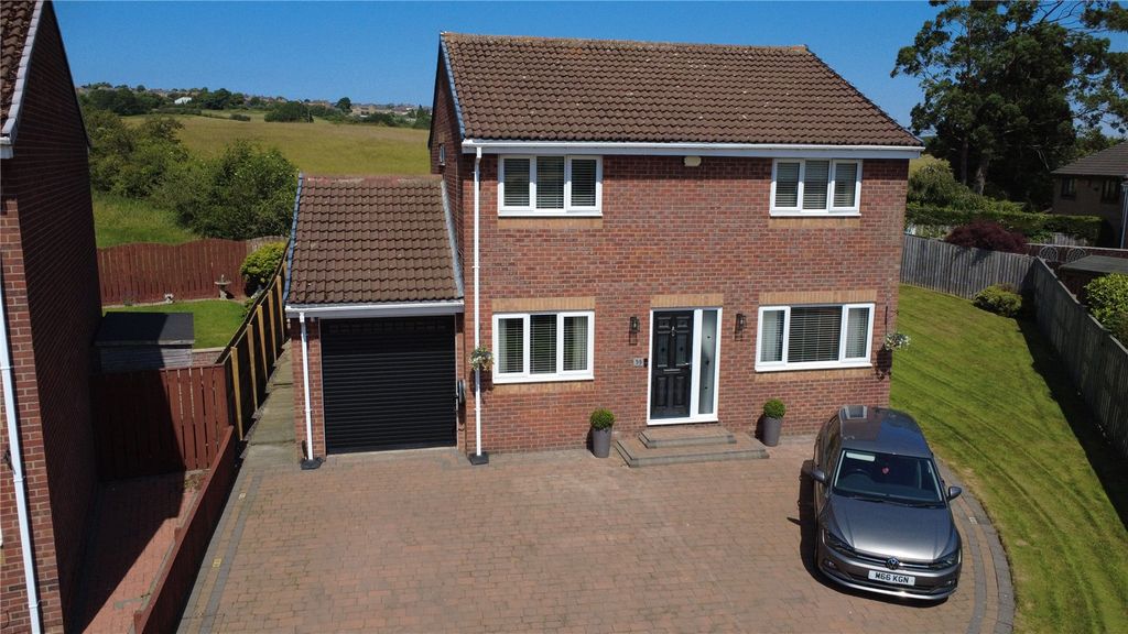 Property photo 1 of 35 Picture No. 04