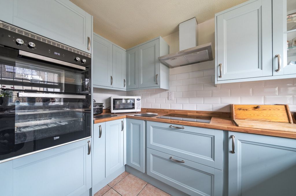 Property photo 3 of 17